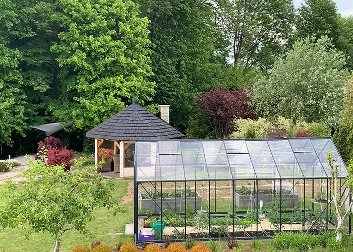 Z Kominkiem Sauna Jacuzzi Hydromasaz アパート Simoradz